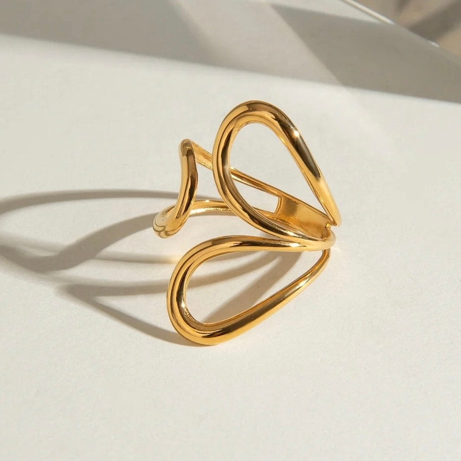 Gold Geometric Ring for Daily Wear – Hyenson