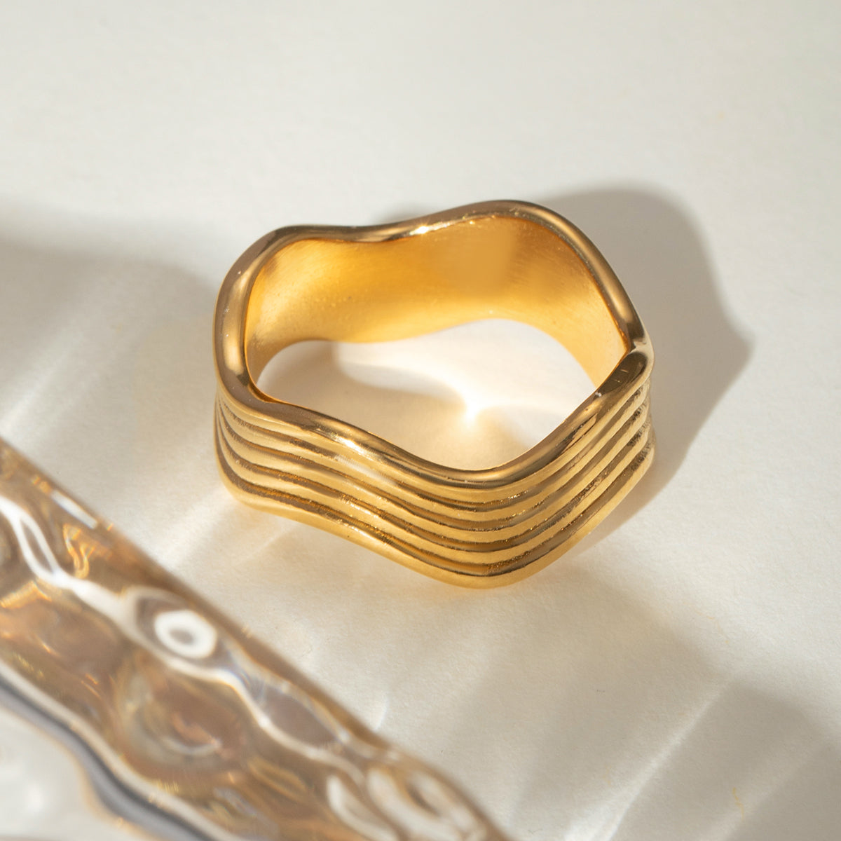 Gold Wavy Architectural Ring – Mildred