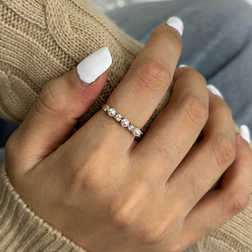 Gold Ring with Diamond and Freshwater Pearls – Holwice