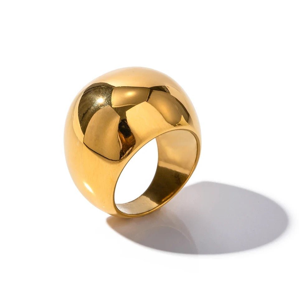 Elegant Gold Spherical Ring – Alfraye