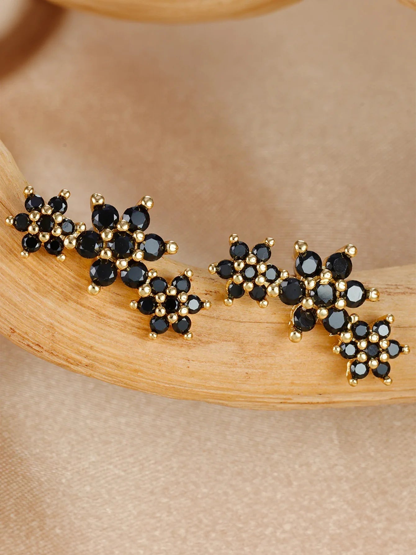 Elegant Flower Stud Earrings with Shiny Obsidian and  Cubic Zirconia - Hopkins