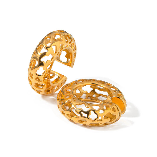 Hollow C-Shaped Earclip Earrings in Gold – Vashti