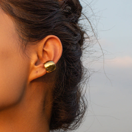 Simple Smooth Piercing-free Ear Cuff  - Dryden